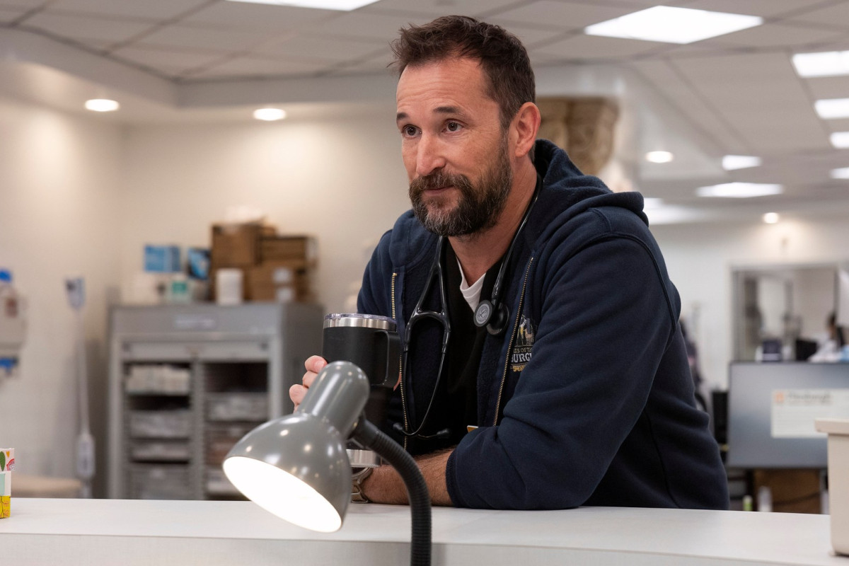 Noah Wyle tra i 35 artisti premiati con la stella sulla Hollywood Walk of Fame nel 2026