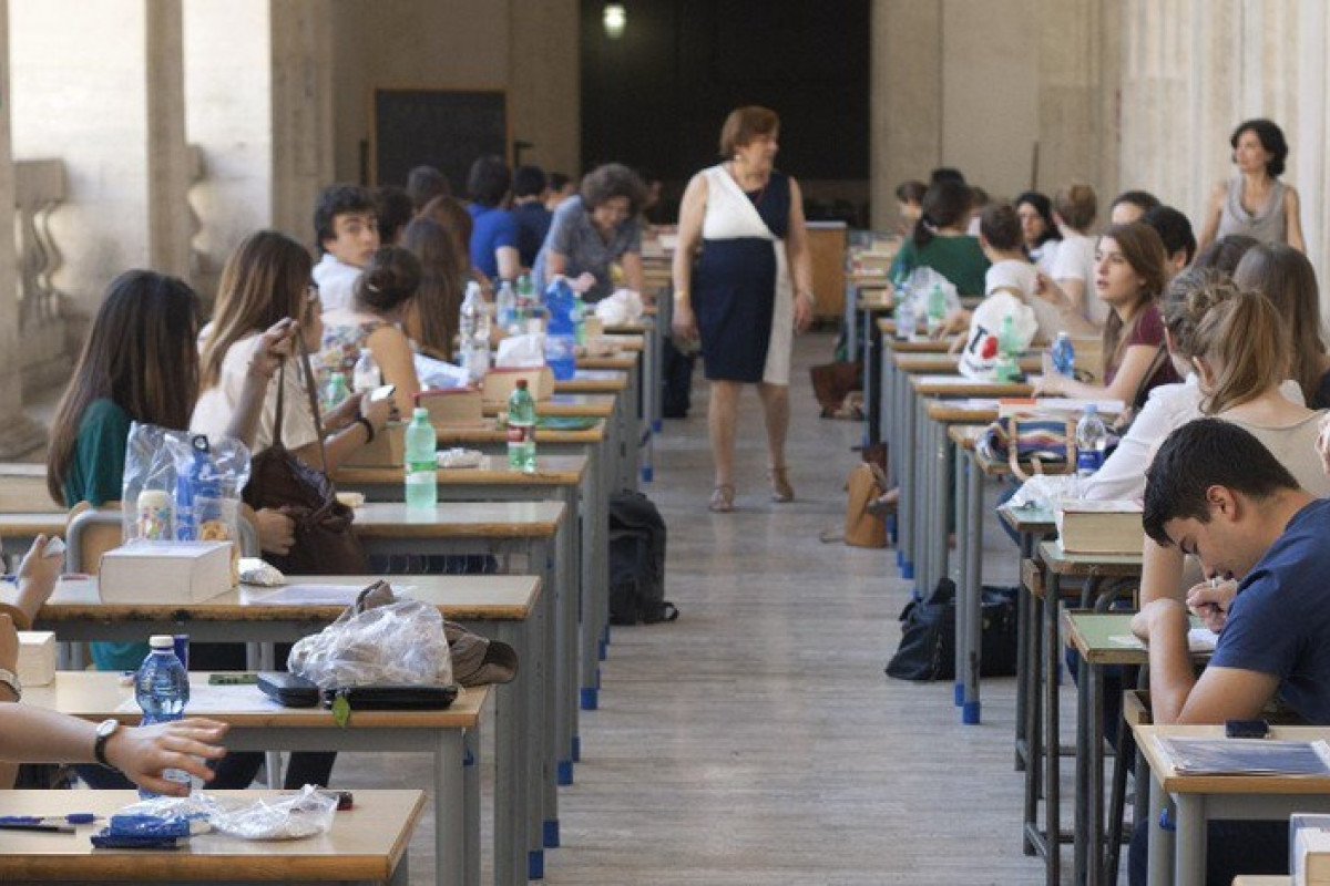 Ricordi di Maturità: Riflessioni su Passato, Presente e Disparità Territoriali nel Viaggio verso il Futuro