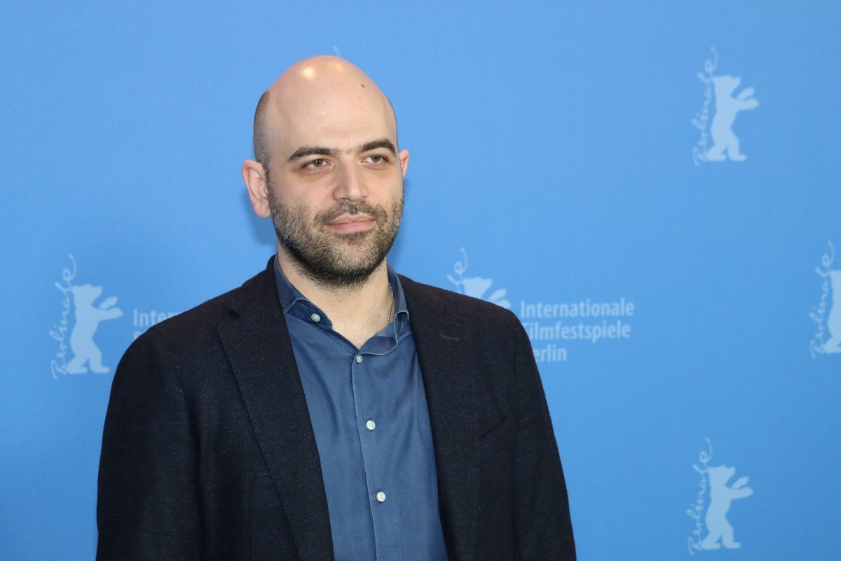 Roberto Saviano lancia un nuovo programma su La7: svelerà verità inquietanti su mafia e criminalità