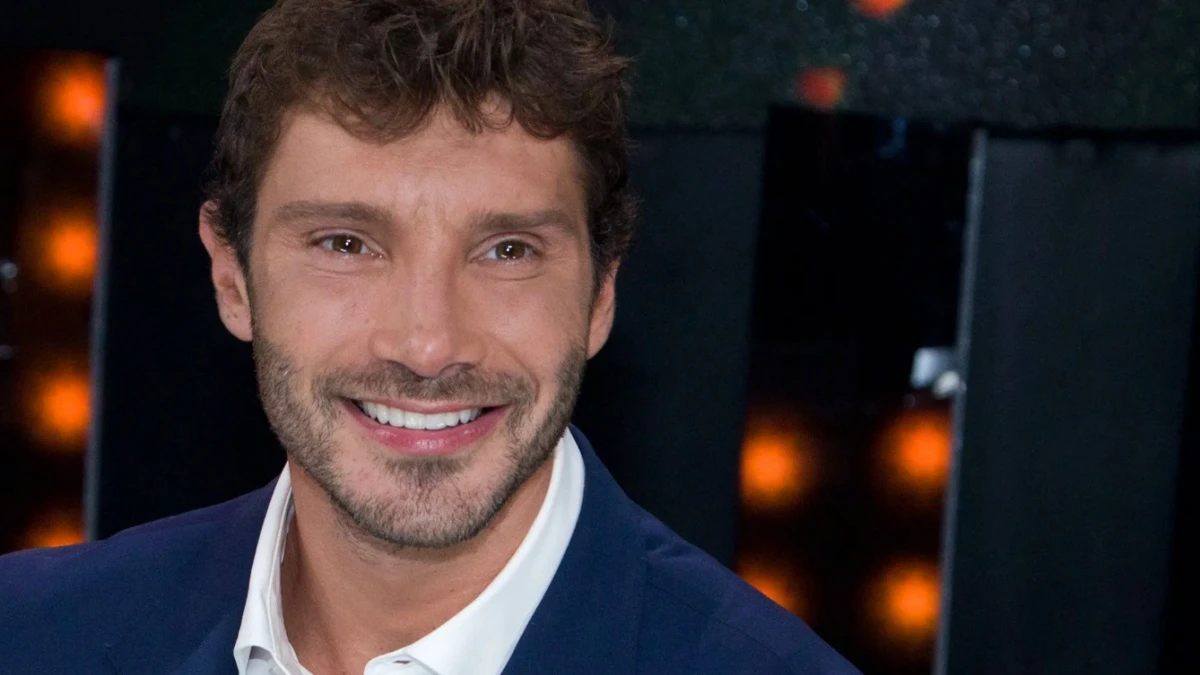 Stefano De Martino e Caroline Tronelli: amore tra like e misteri a Porto Cervo