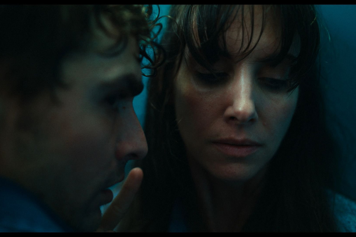 Together: un film horror che mescola body horror e romanticismo, in arrivo nei cinema italiani dal 1° ottobre