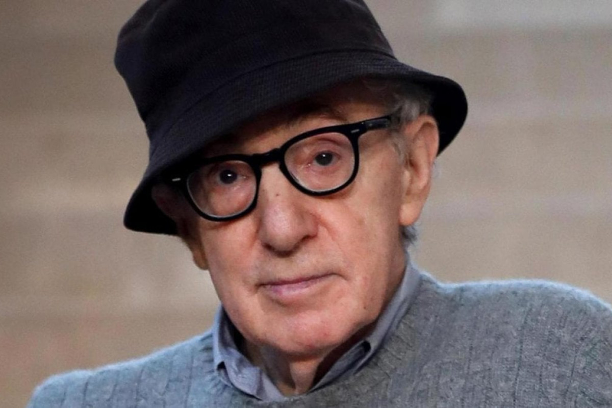 Woody Allen svela il suo primo romanzo a 89 anni: Che succede a Baum sorprenderà i lettori con un colpo di scena