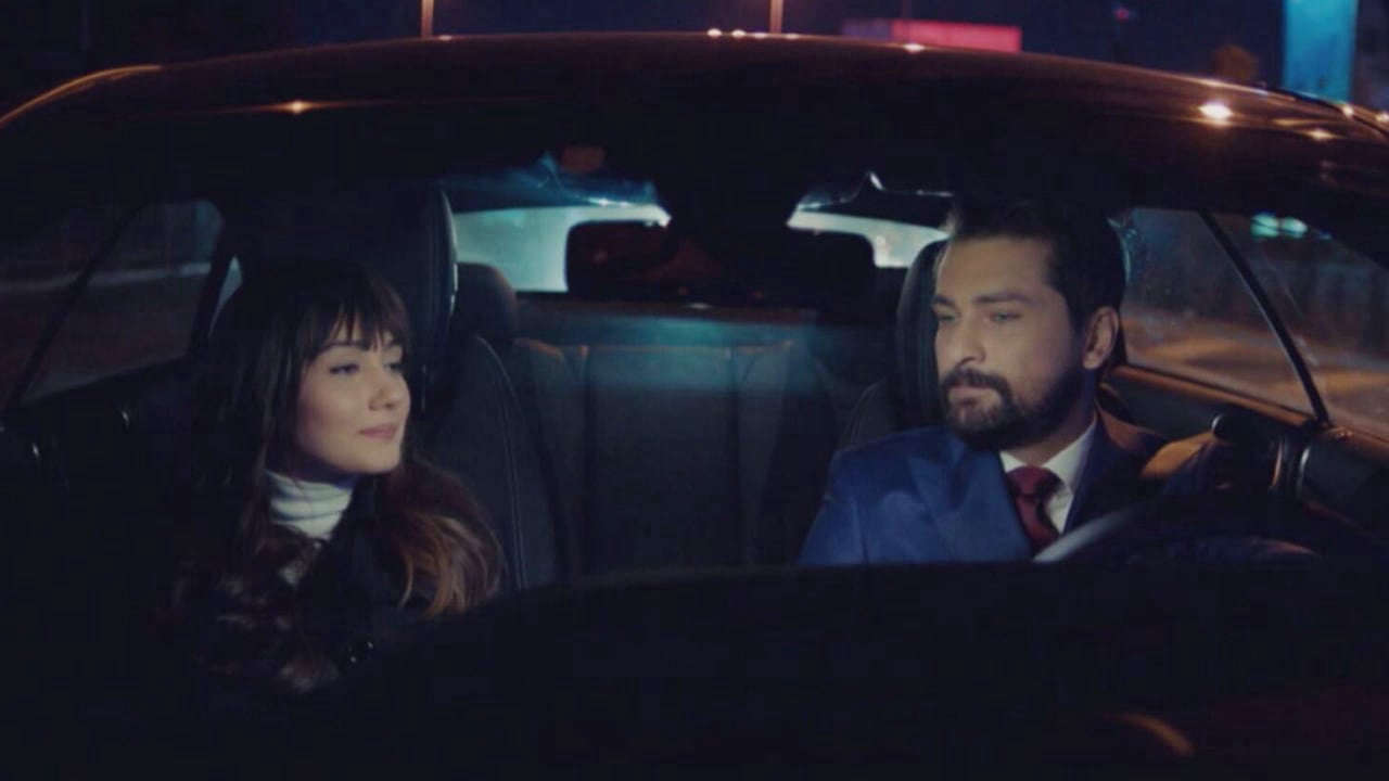 Tutti i colpi di scena della settimana in Forbidden Fruit tra amori e intrighi tra Halit, Yildiz, Alihan e Zeynep