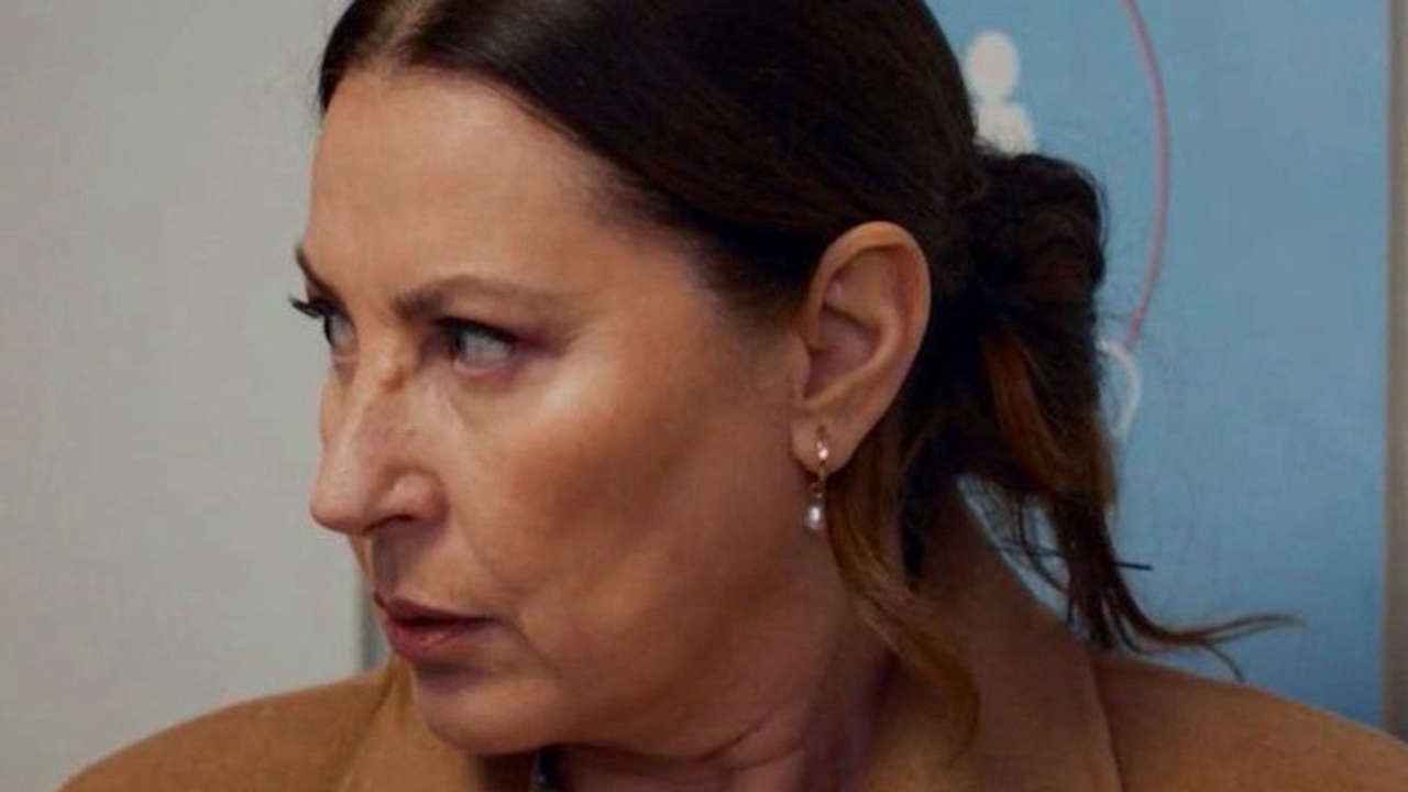 Ritorna Tradimento su Canale 5: anticipazioni scottanti e il dramma di Guzide