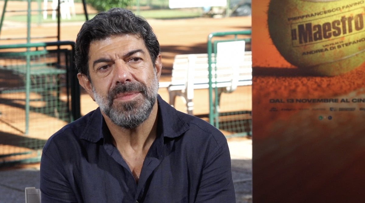 Il Maestro: scoprire fallimenti e successi sportivi nella commedia italiana che conquisterà il cinema nel 2025