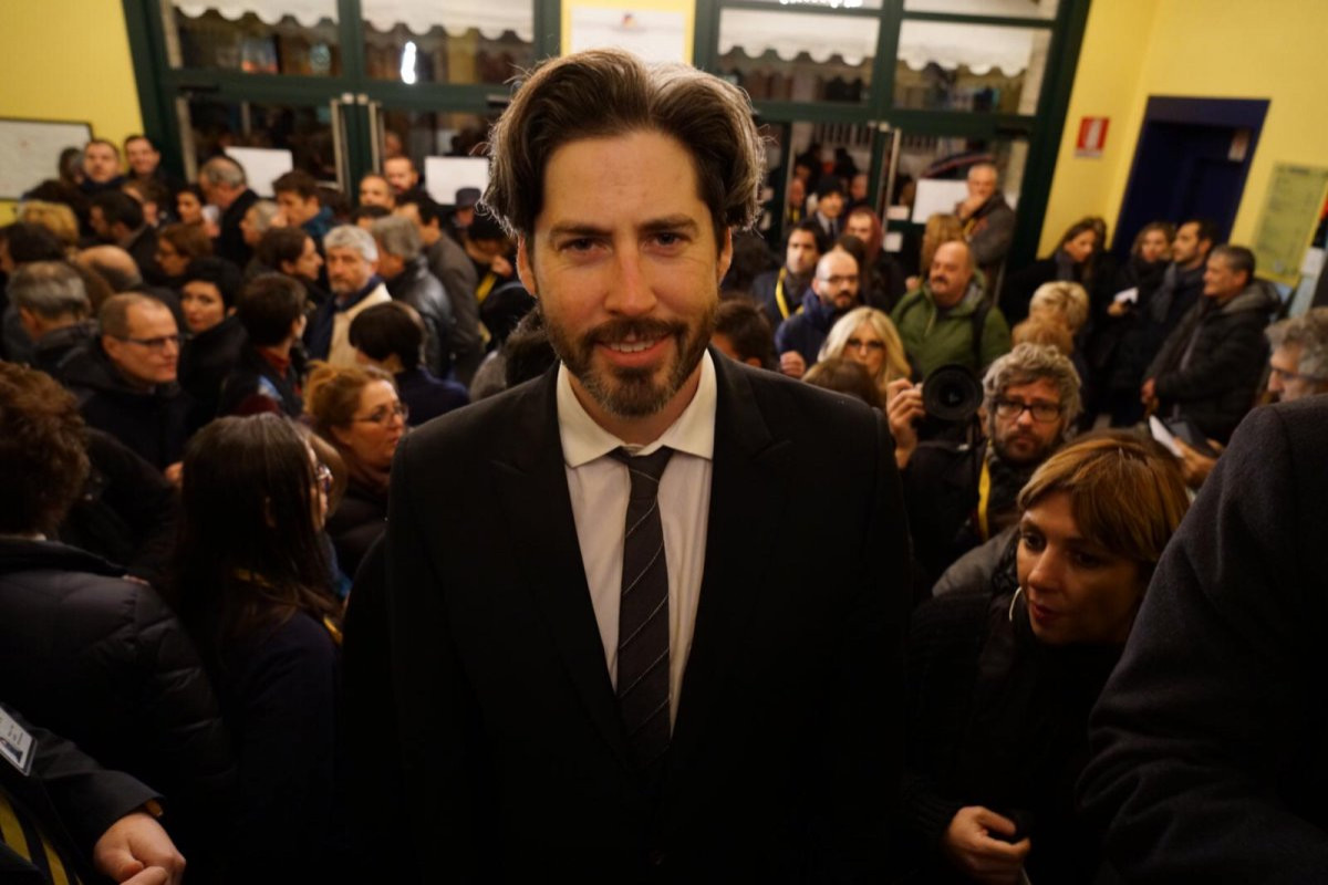 Jason Reitman abbandona la serie Apple TV+ con Jennifer Aniston: le divergenze creative che hanno segnato la scelta