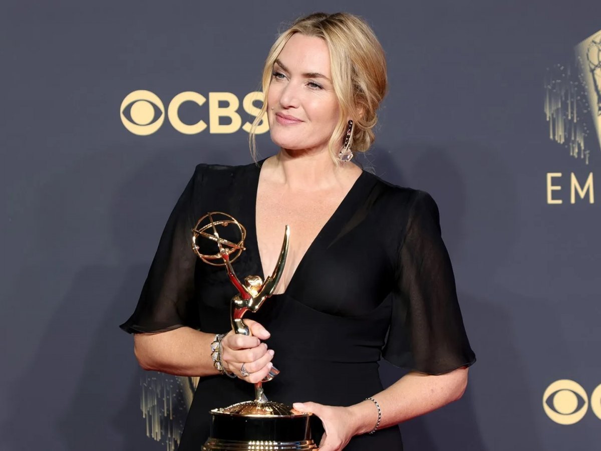 Goodbye June: Kate Winslet fa il suo debutto alla regia con un dramma famigliare che incanta a Natale.