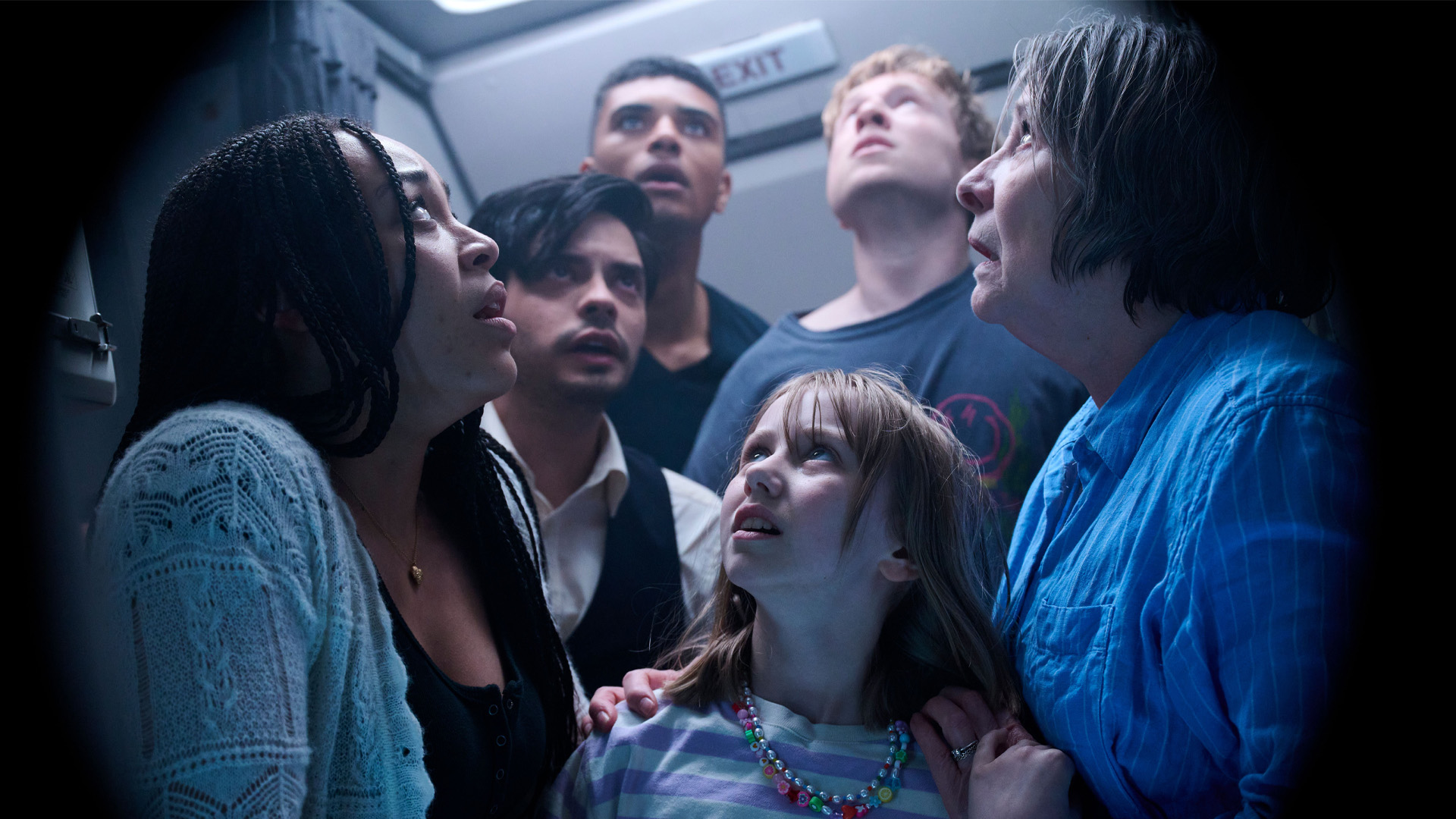 Thriller “No Way Up” su Italia 1 stasera: sopravvivenza e tensione nell’Oceano Pacifico
