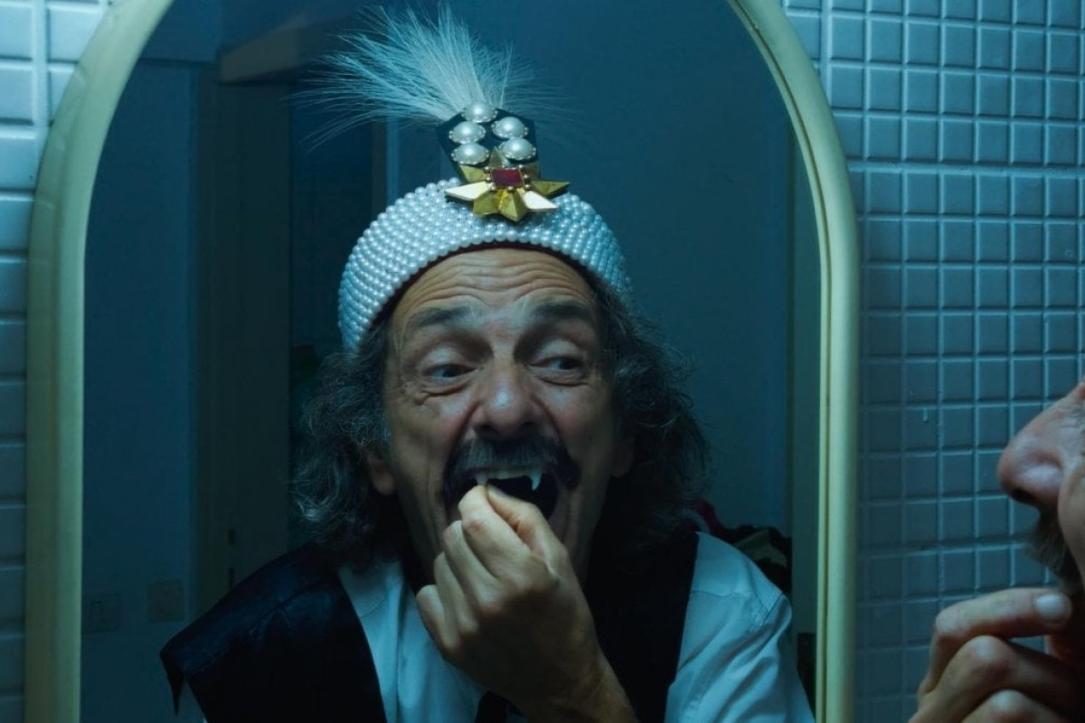 Radu Jude riscrive Dracula: un’esperienza di tre ore che sfida il mito al Locarno Film Festival 2025