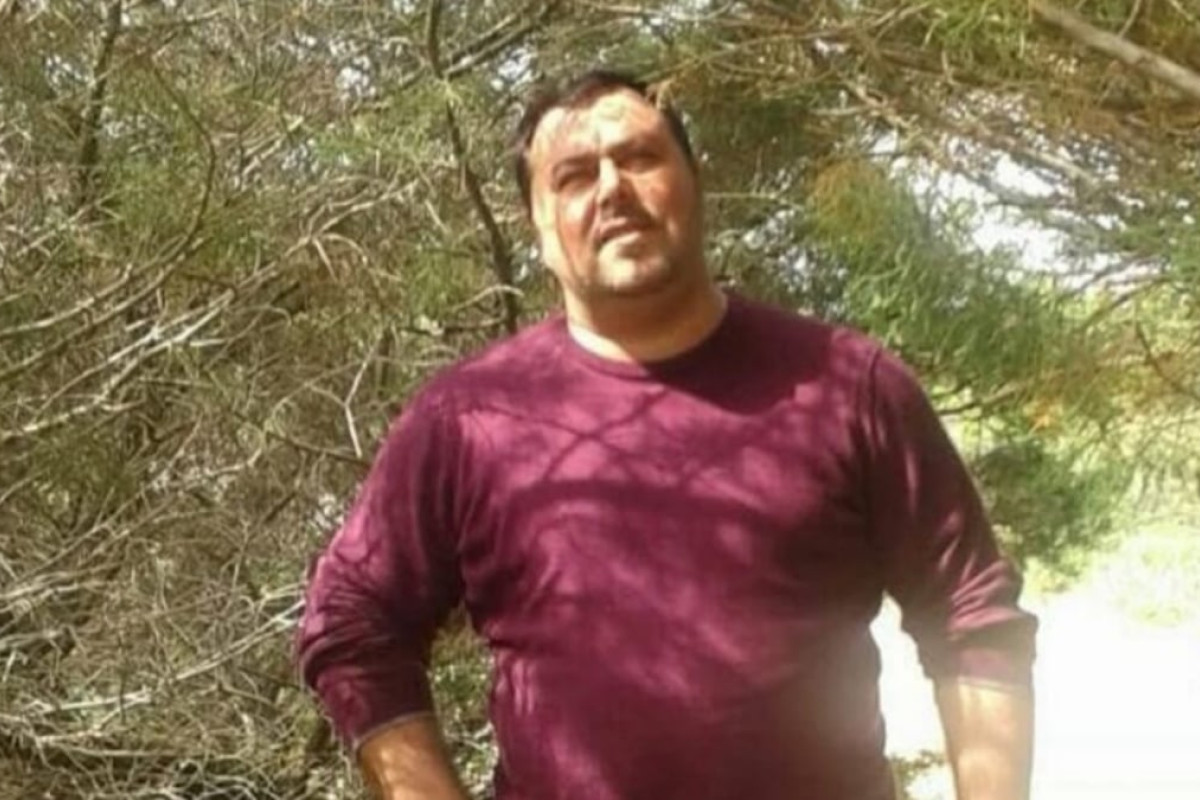 Orosei: tragedia in spiaggia, uomo di 50 anni muore dopo essere stato punto da un calabrone