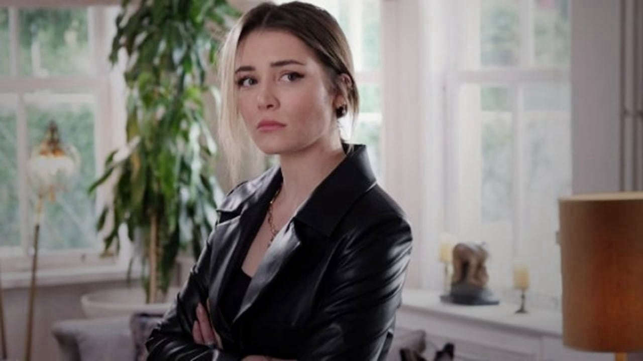 Innocence, Oggi 17 Agosto 2025: Irem Sotto Investigazione e Ela Finalmente Dimessa