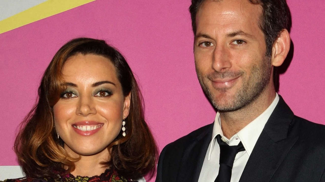 Aubrey Plaza parla del lutto per la morte del marito: è come in Misteri dal profondo