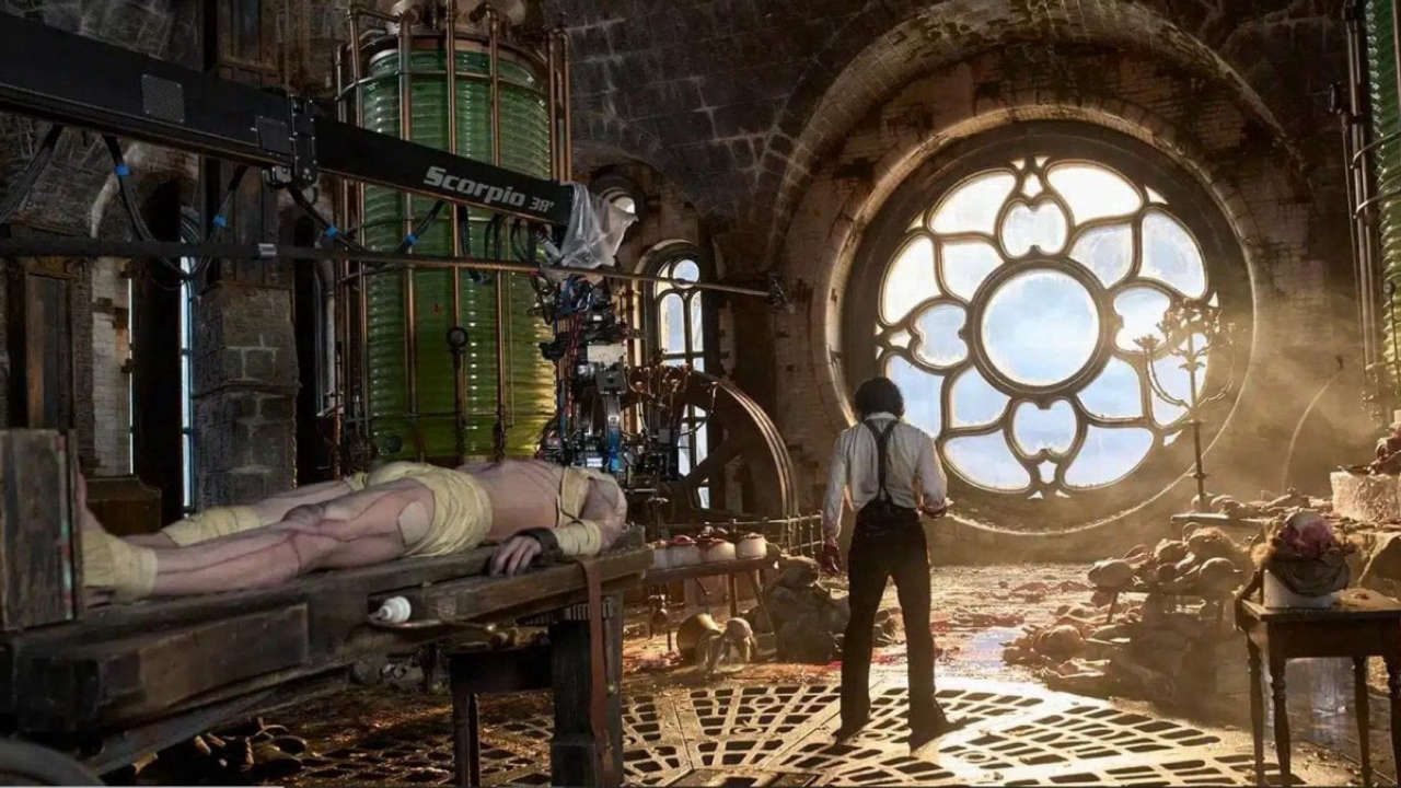 Frankenstein si conferma il secondo film più costoso di Guillermo del Toro nella sua carriera