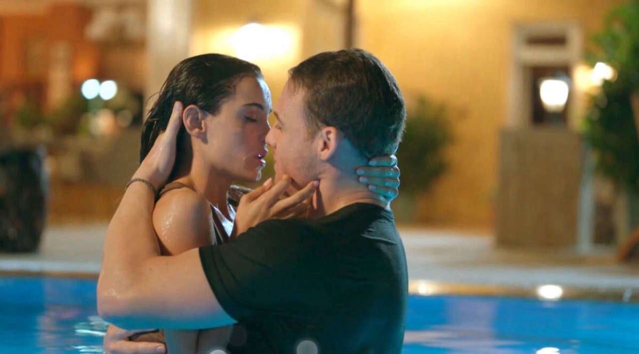 Il Primo Bacio di Ateş e Leyla: Tutte le Anticipazioni Che Devi Conoscere
