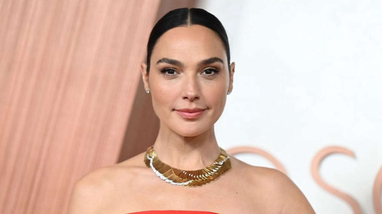 Venezia 2025, artisti pro Palestina chiedono di ritirare inviti a Gal Gadot e Gerard Butler