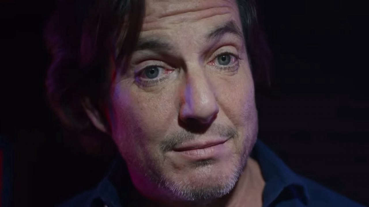 Is This Thing On? Bradley Cooper torna alla regia con Will Arnett, ecco il trailer del film