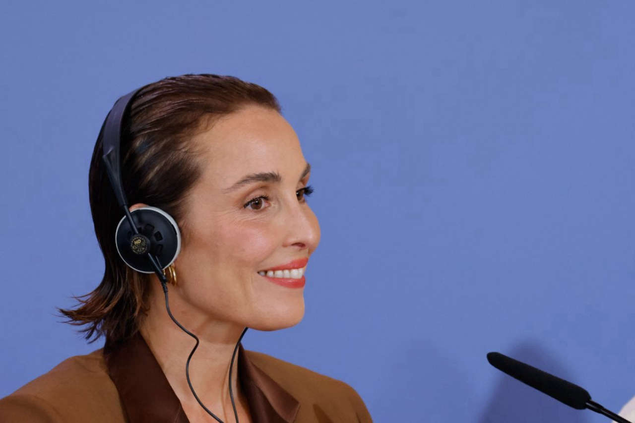 Teresa, Noomi Rapace interpreta una Madre Teresa furente sul tema dell’aborto come diritto