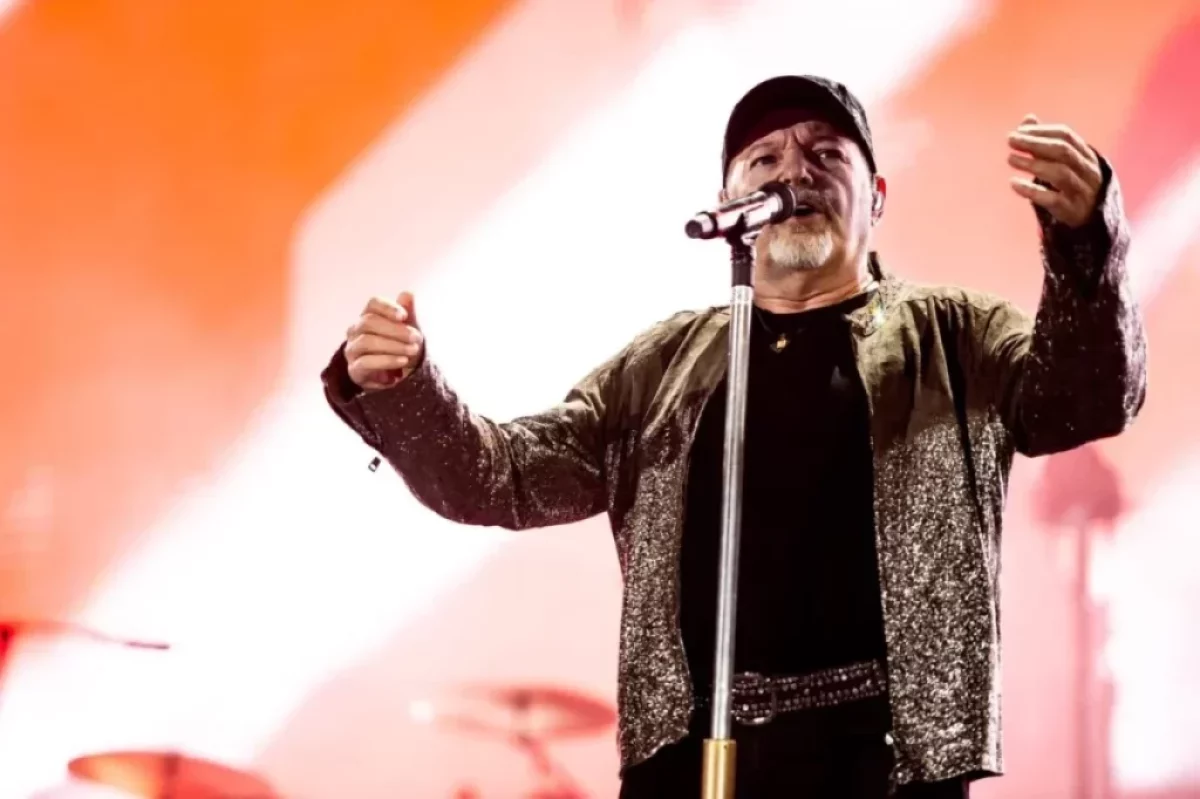 Vasco Rossi raccontato in un docu-film esclusivo su Canale 5: emozioni e ricordi dei suoi concerti indimenticabili a San Siro