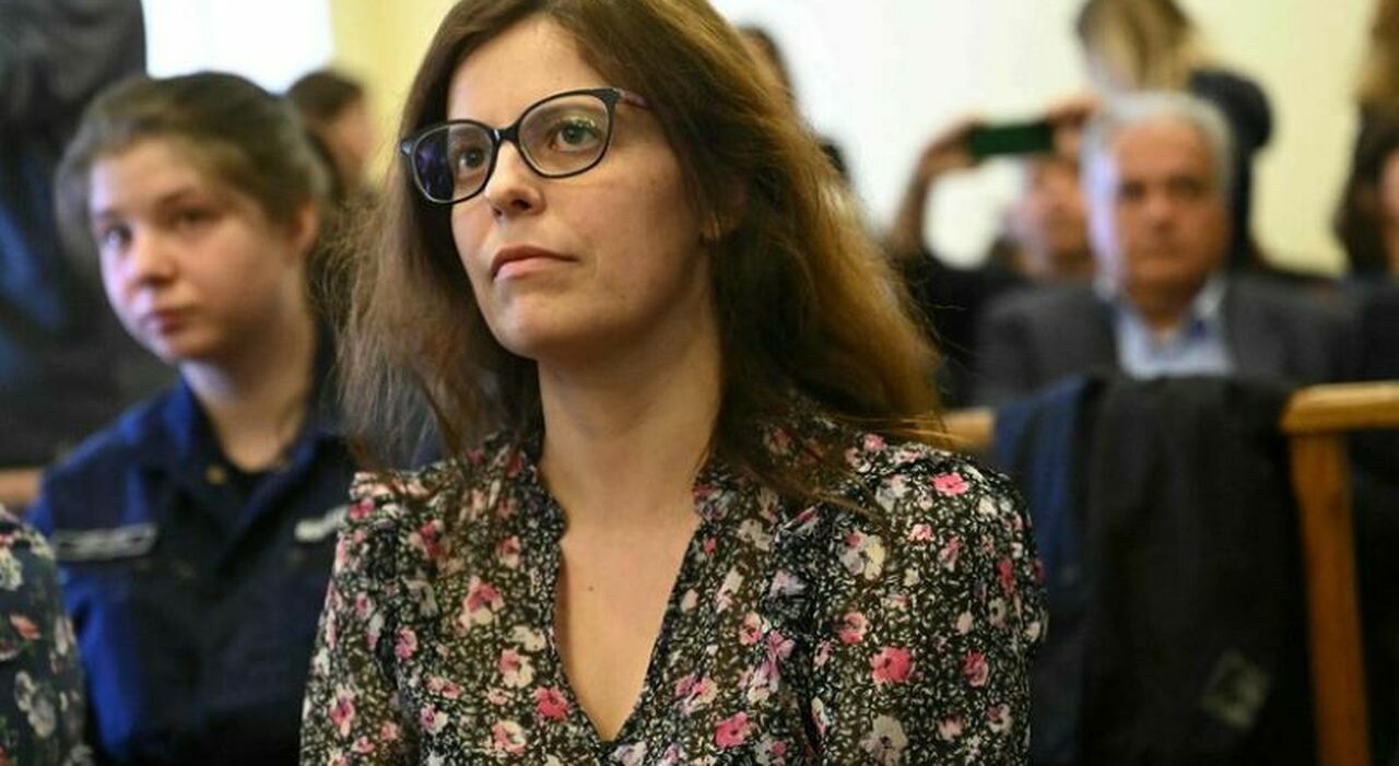 Ilaria Salis avverte sul rischio di arresto mentre il Parlamento europeo decide sulla sua immunità