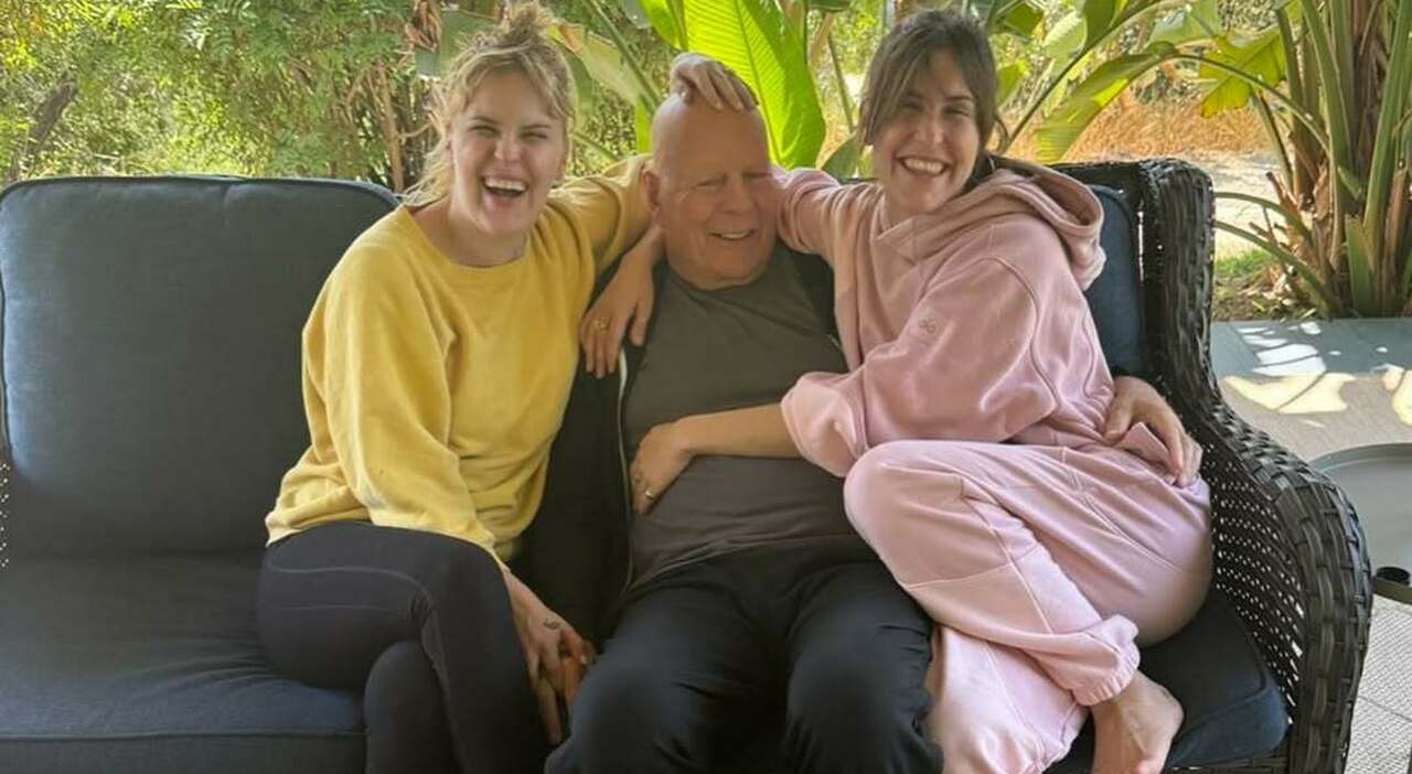 Bruce Willis riappare con le figlie in un momento di gioia nonostante la lotta contro la demenza frontotemporale