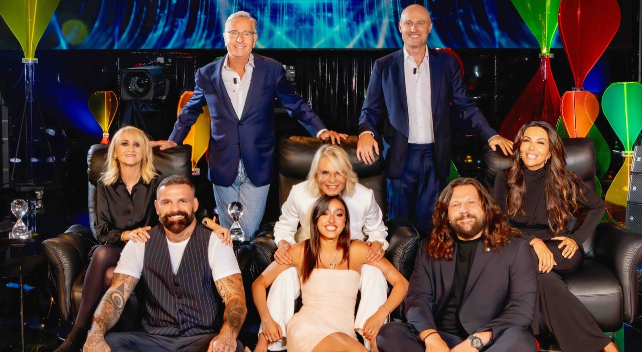 Tu sì que vales: Maria De Filippi e Beppe Vessicchio incantano il pubblico con una sorprendete Lip Sync Battle nella prima puntata