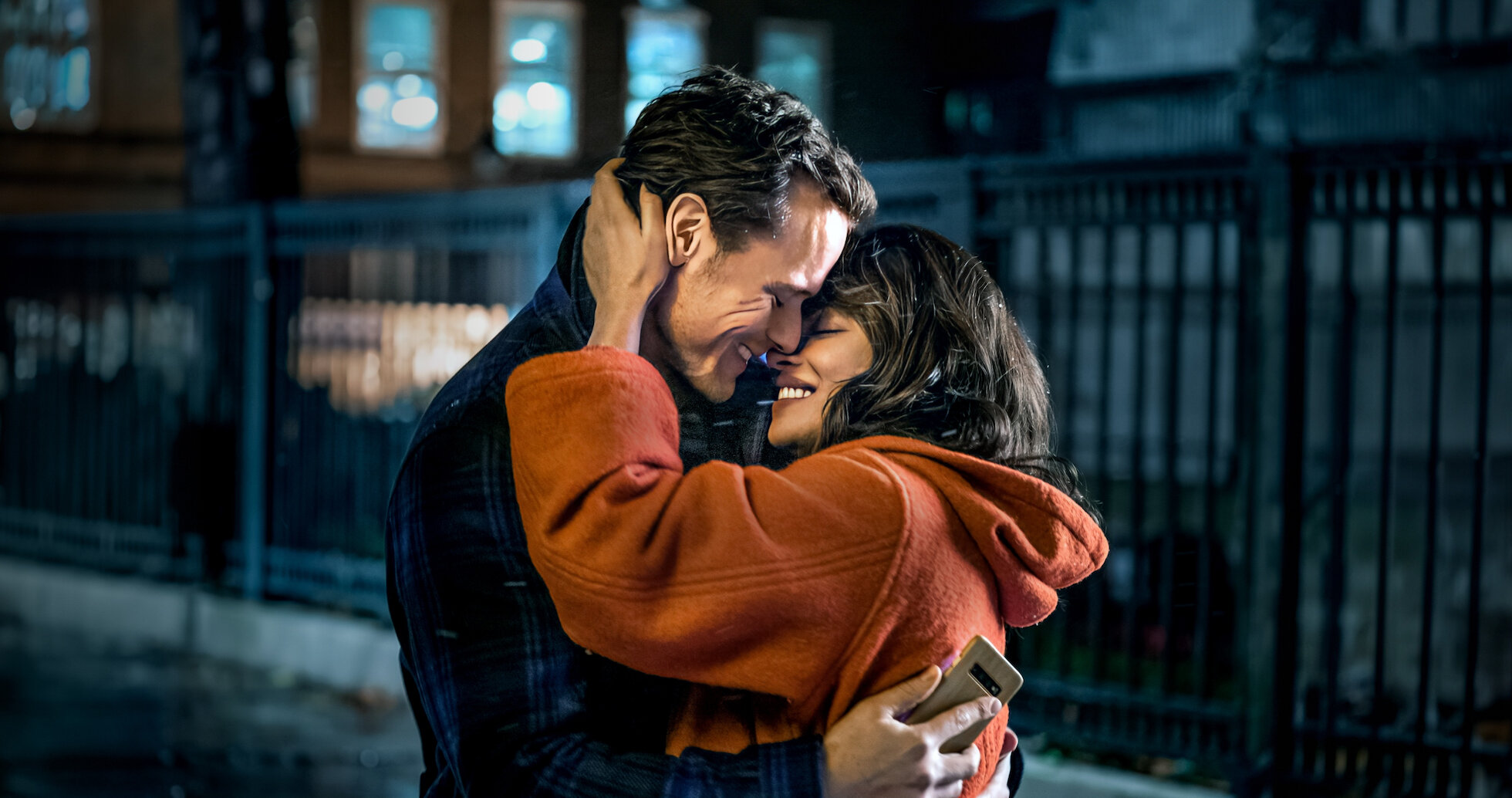 Love Again: Stasera in Prima TV su Rai 1 il Film che Racconta un’Amore Dopo la Perdita