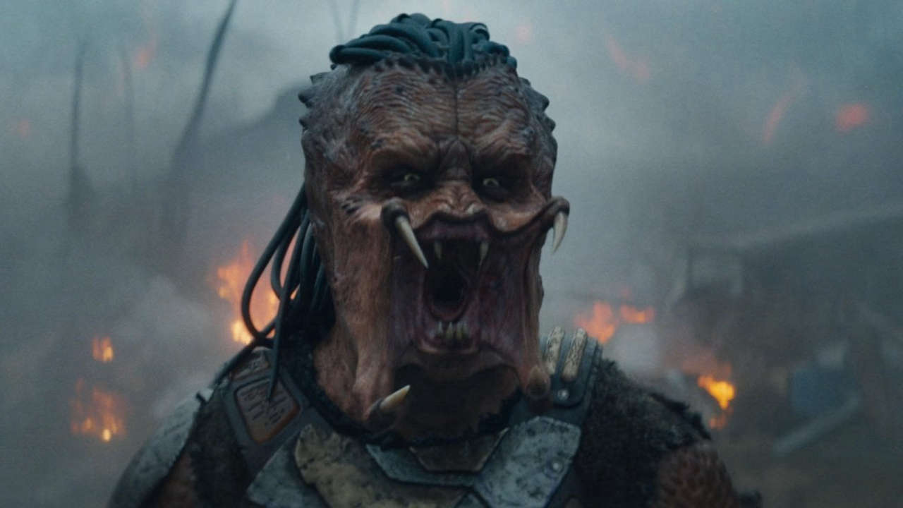 Predator: Badlands, il regista chiarisce se ci saranno anche gli Xenomorfi di Alien