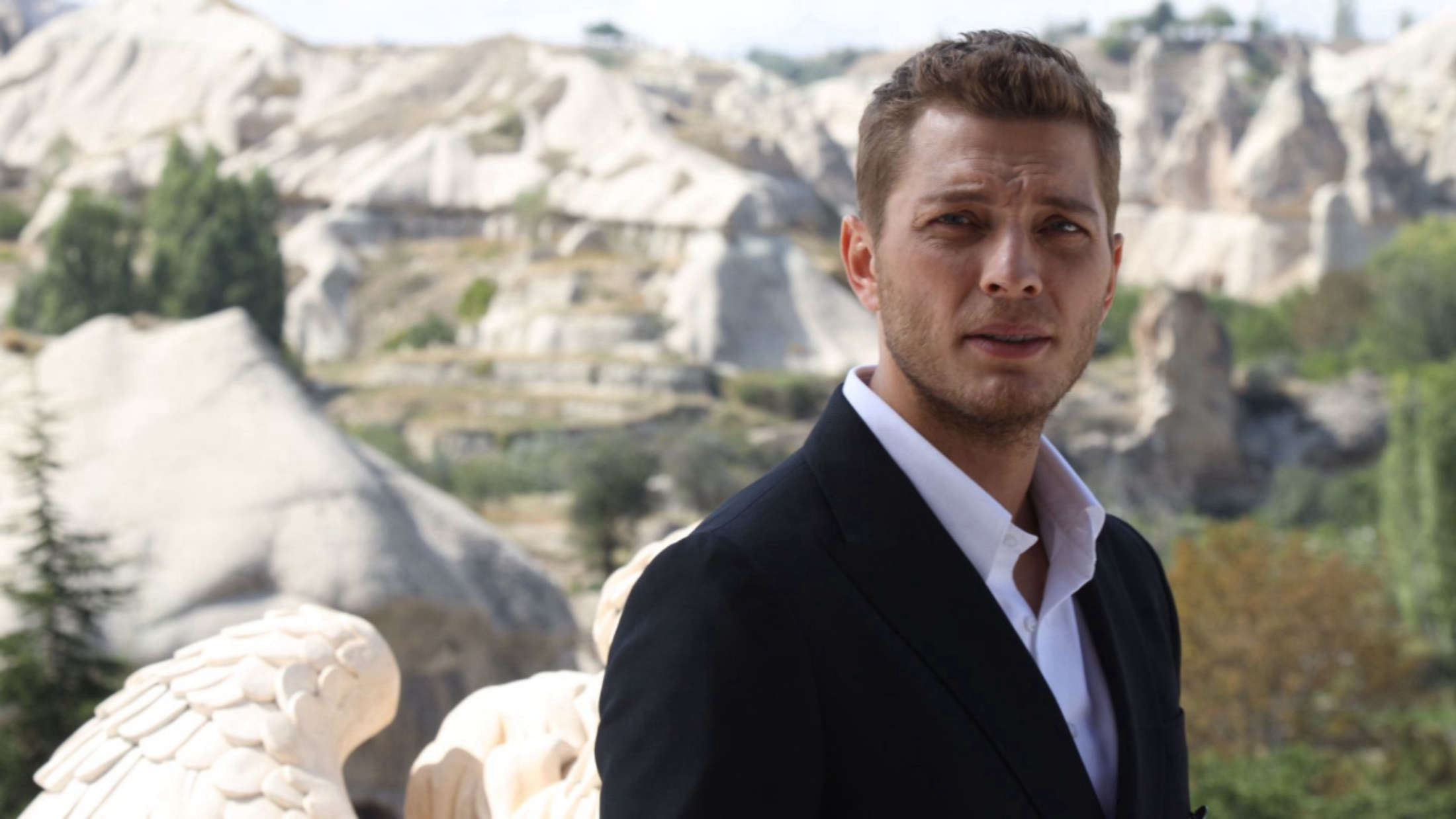 La notte nel cuore anticipazioni 28 settembre: Melek scopre la lettera d’addio di Sansalan e tutto cambia