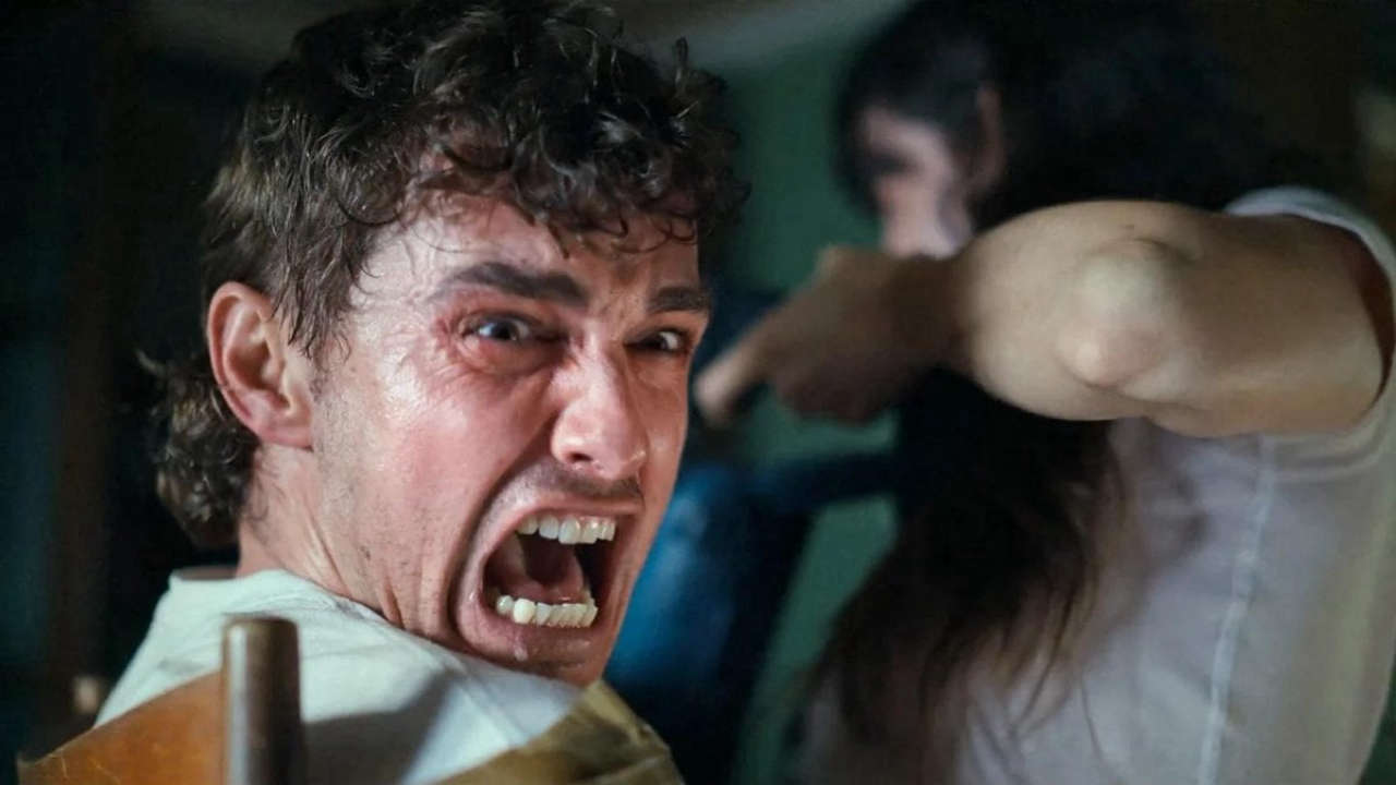 Together: Dave Franco avverte Alison Brie su una devastante forza del male in una clip esclusiva