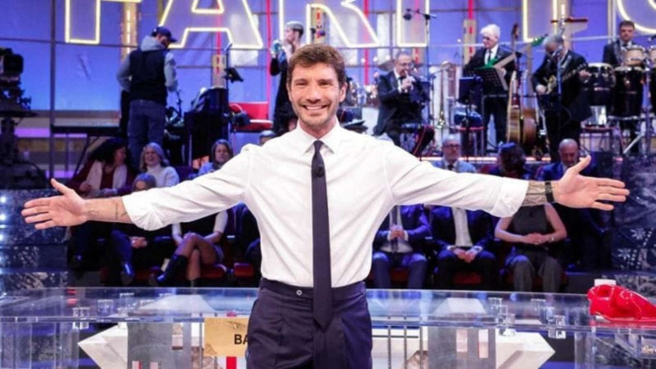 Affari Tuoi e Ballando con le stelle: la strategia RAI per contrastare Canale 5 nel sabato sera