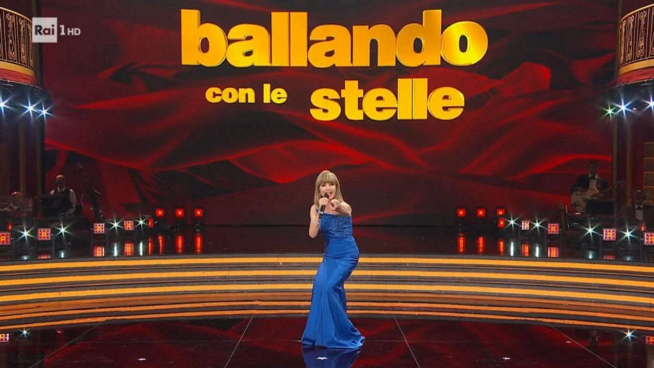 Ballando con le stelle, indiscrezioni su una nuova coppia dopo il ballo di sabato sera