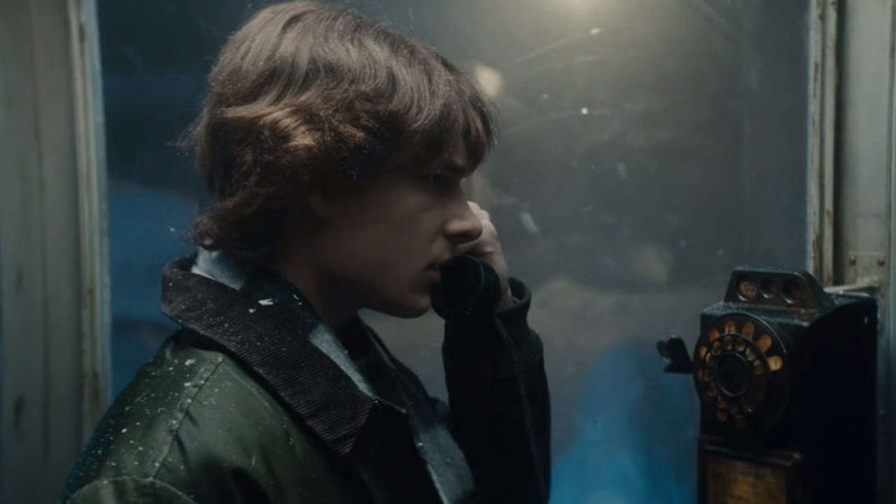 Black Phone 2: Ethan Hawke torna nei panni del Rapace seminando terrore nel nuovo trailer