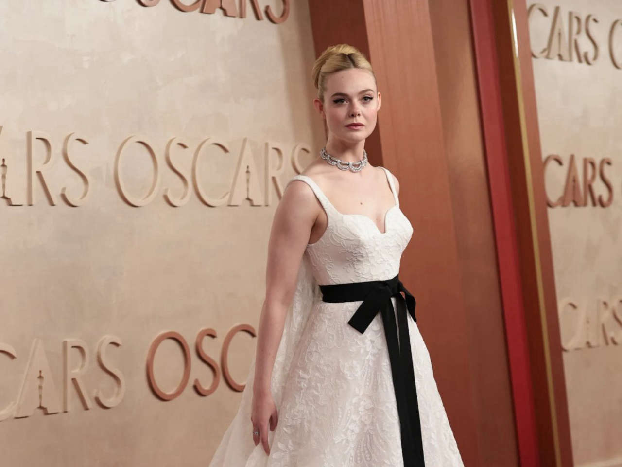 Sentimental Value, Elle Fanning interpreta un’attrice con differenze rispetto a se stessa
