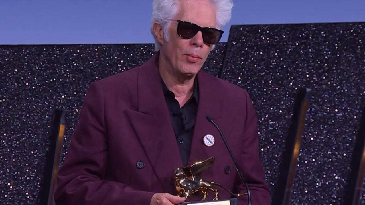 Venezia 2025, Leone d’Oro a Jim Jarmusch e premi per Servillo e Rosi all’Italia
