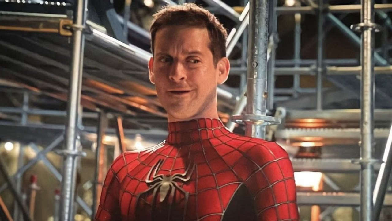 Tobey Maguire avvistato a Londra: possibile ritorno in Spider-Man o Avengers in arrivo?