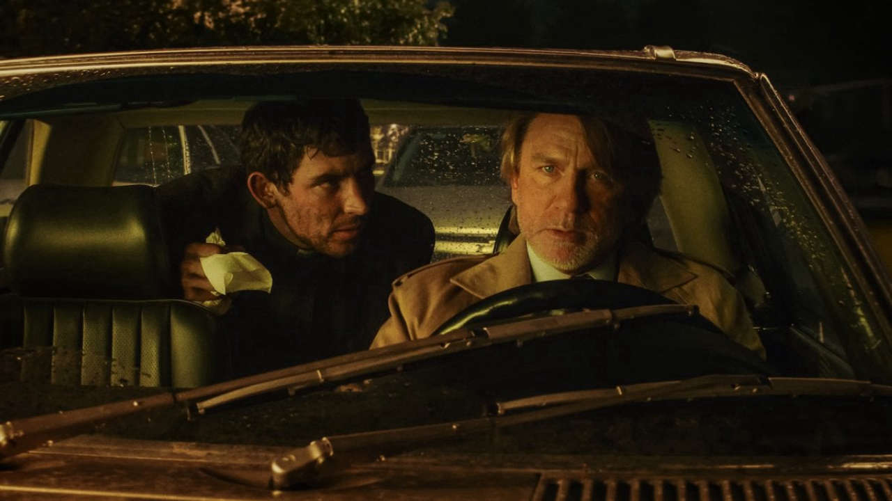 Knives Out 3, il nuovo trailer mostra Daniel Craig intento a risolvere un delitto impossibile