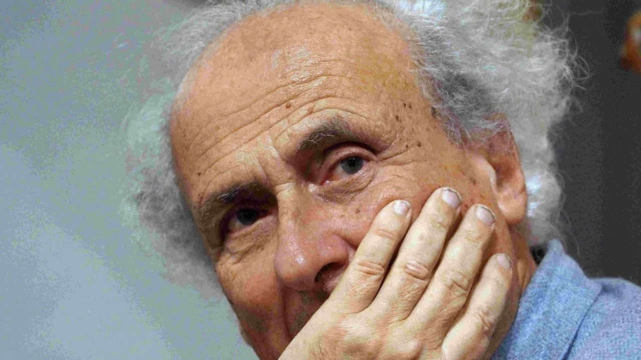 Stefano Benni è morto, addio all’apprezzato autore di Bar Sport e voce della narrativa italiana.