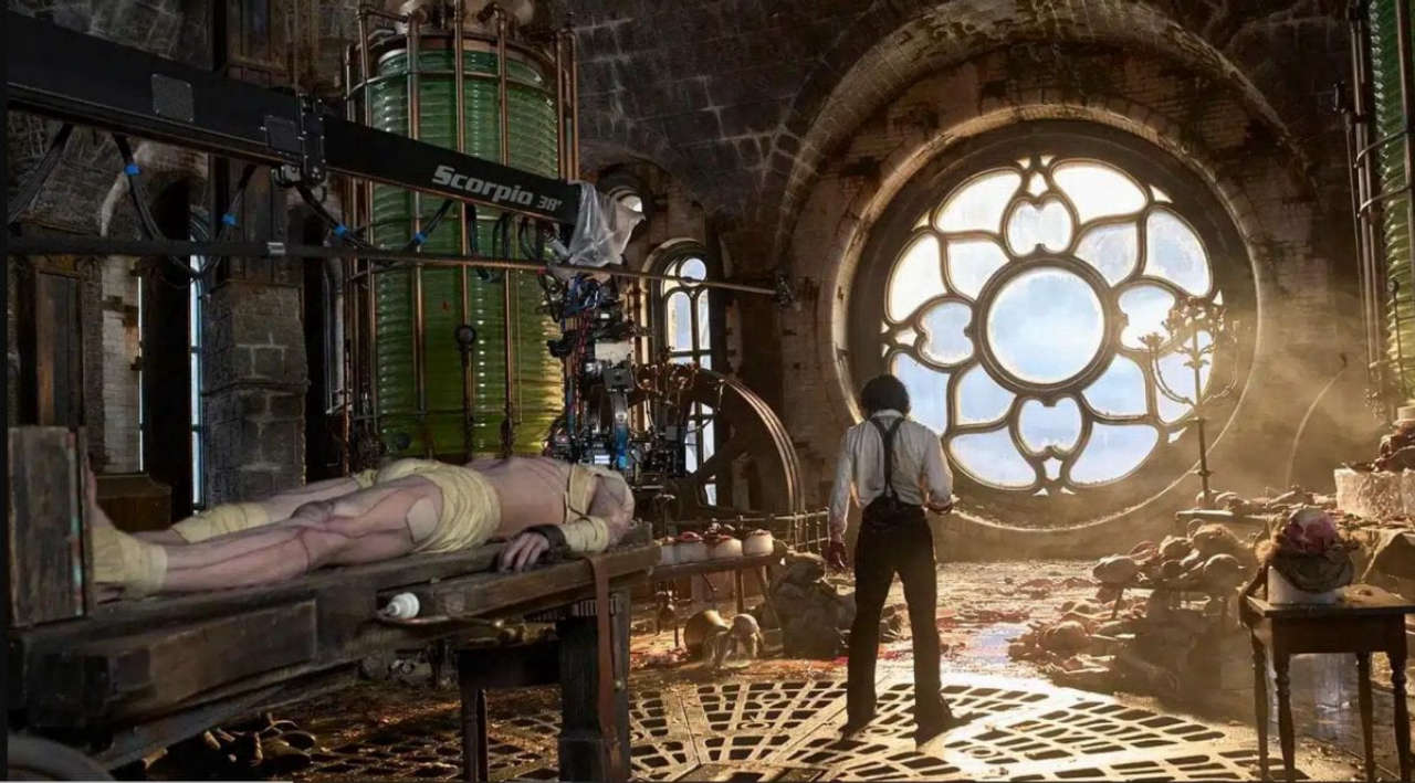 Frankenstein di Guillermo del Toro e le differenze tra il film e il romanzo originale