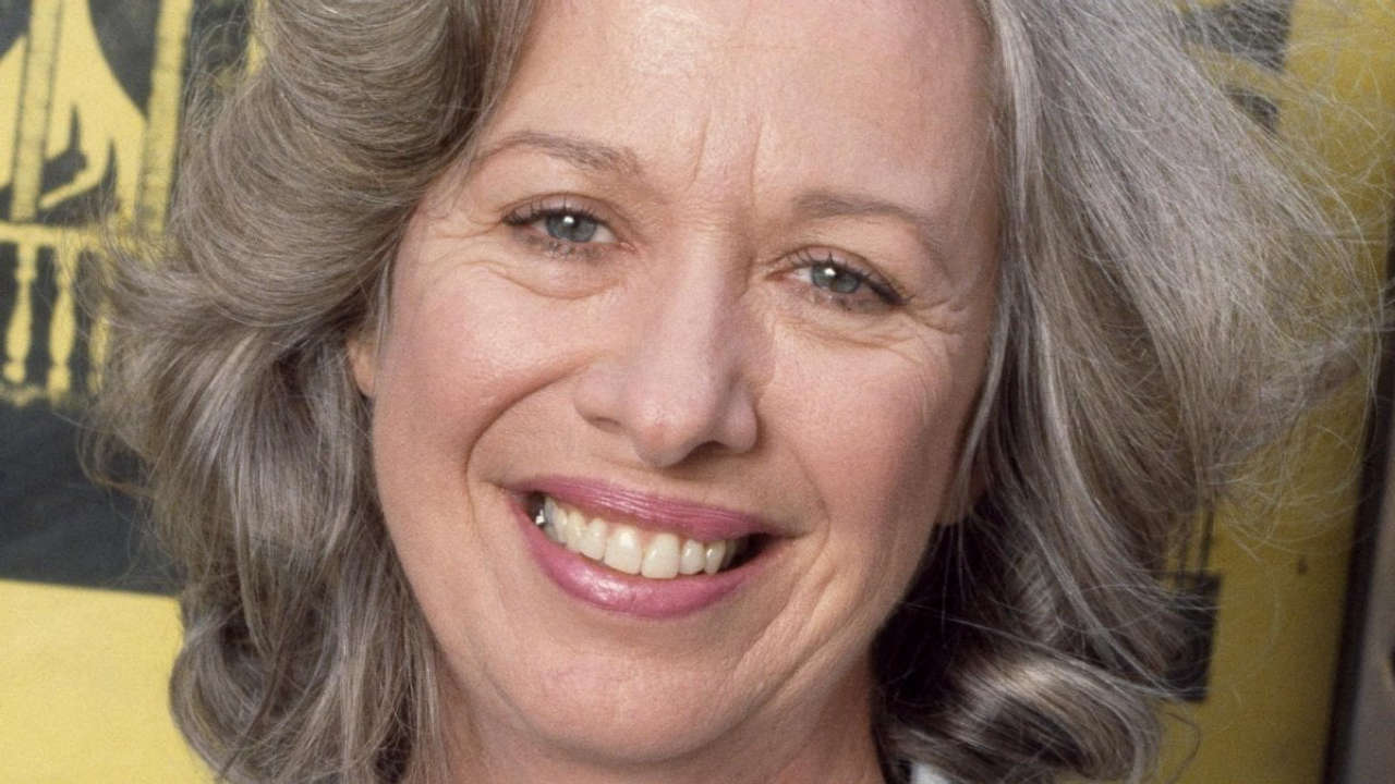 Addio a Polly Holliday, morta a 88 anni la star di Gremlins e Mrs Doubtfire