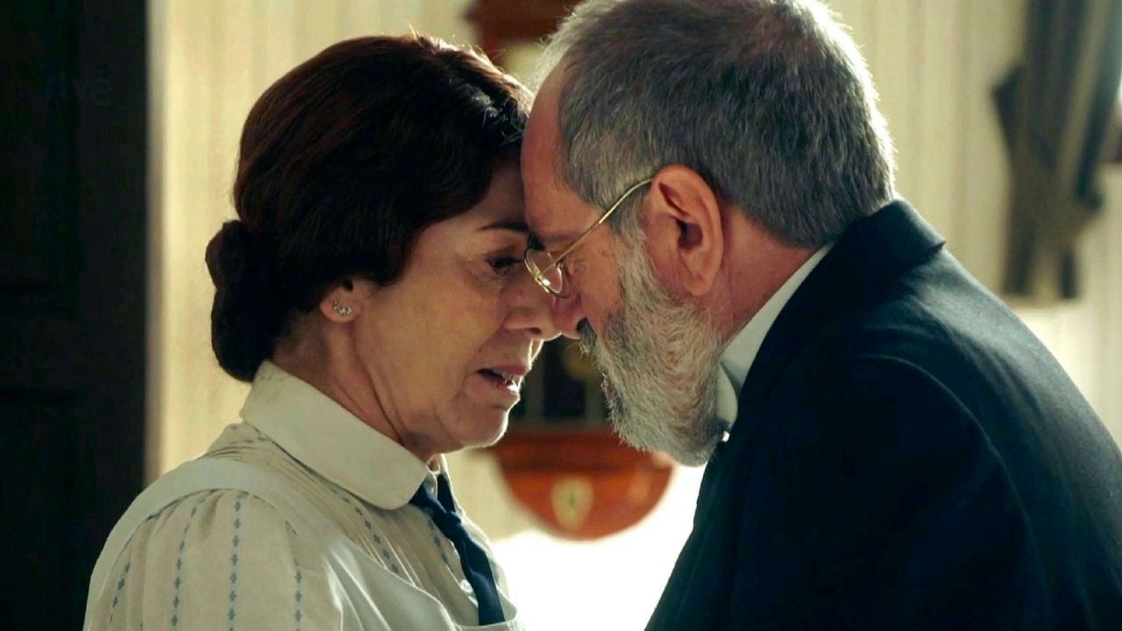 La Promessa Anticipazioni Spagnole: Il Romantico Passato di Don Romulo Sta per Tornare