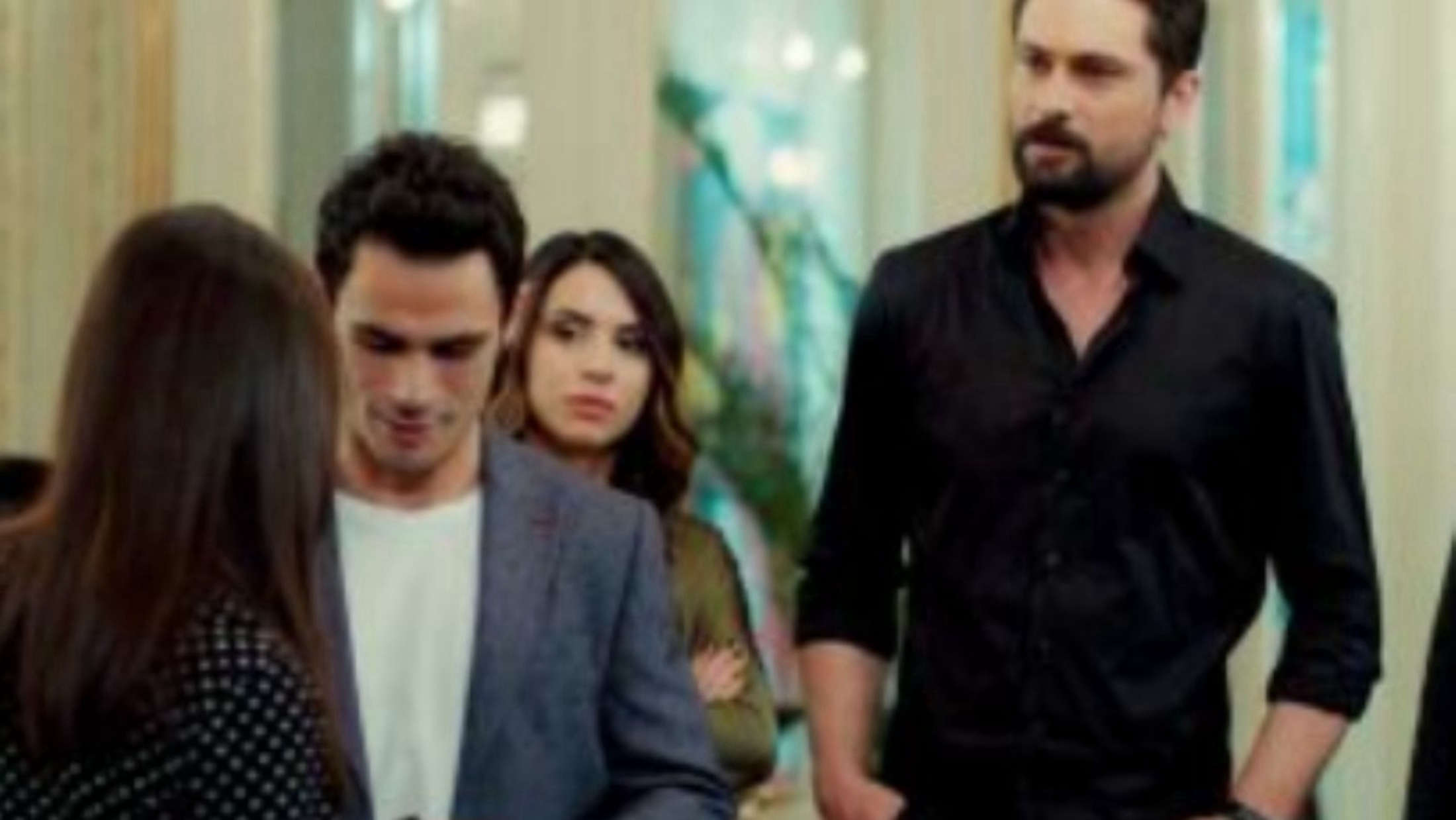 Forbidden fruit: Zeynep inganna Tasdemir facendo credere che Dundar sia il suo compagno