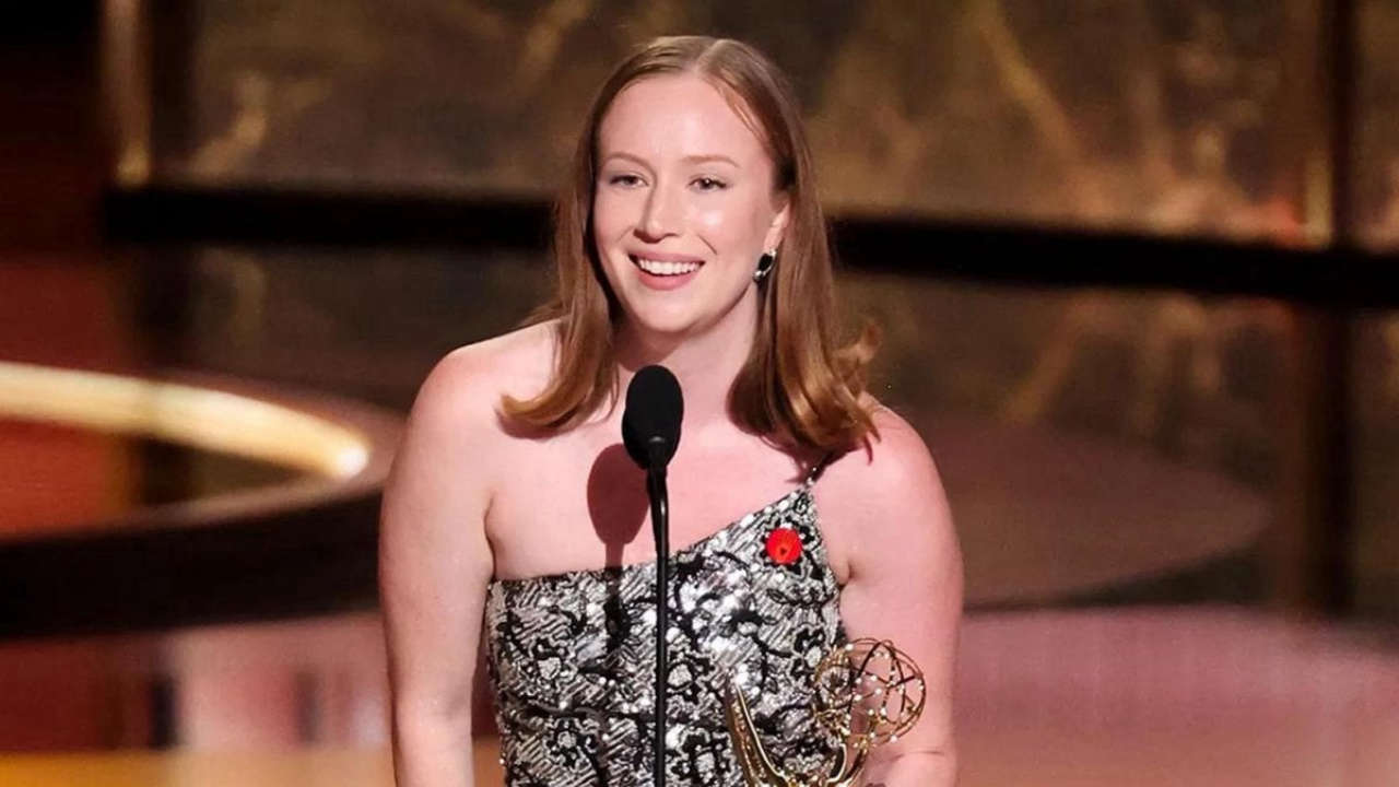Emmy 2025: censurato il discorso di Hannah Einbinder che chiedeva “Palestina libera!”