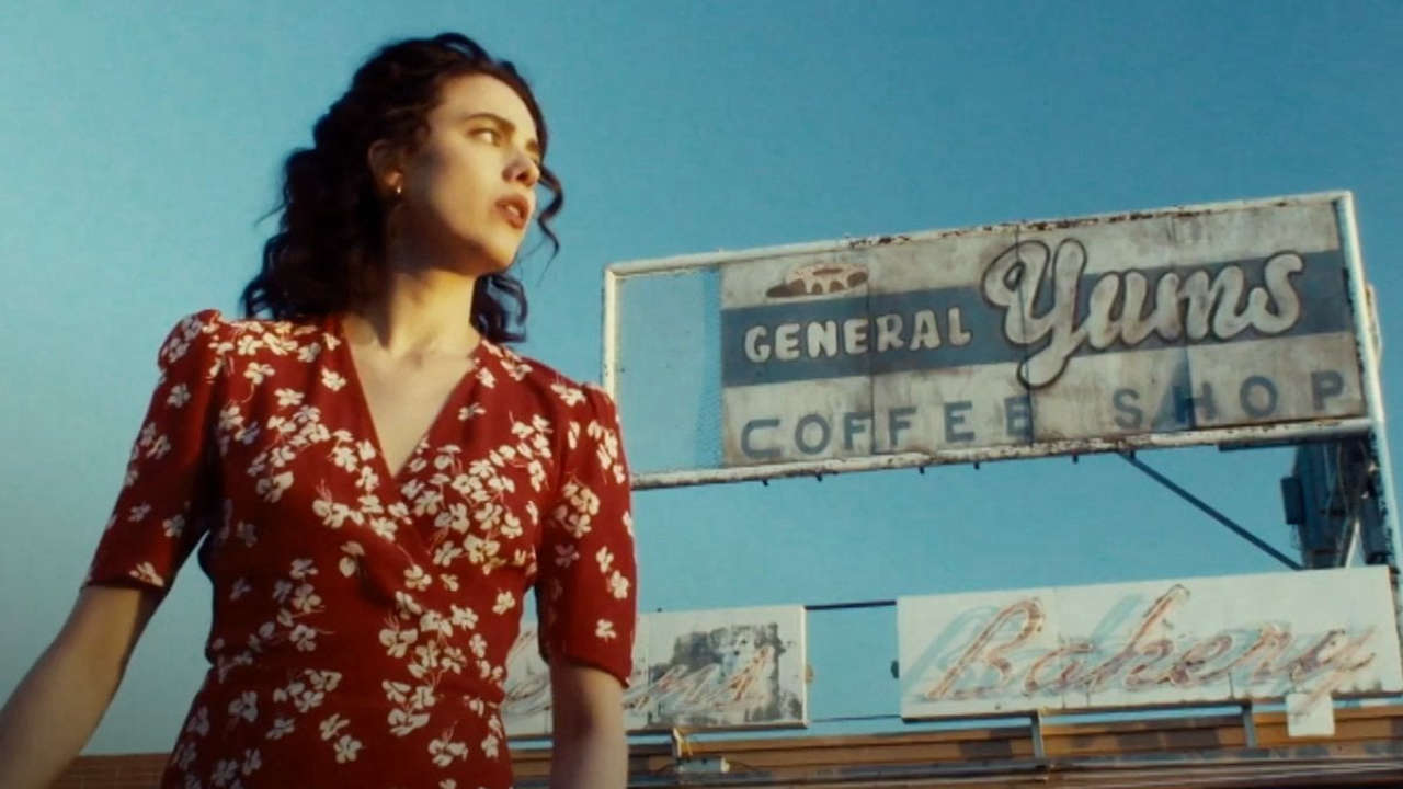 Honey Don’t! Margaret Qualley e Charlie Day protagonisti di una nuova clip della commedia di Ethan Coen