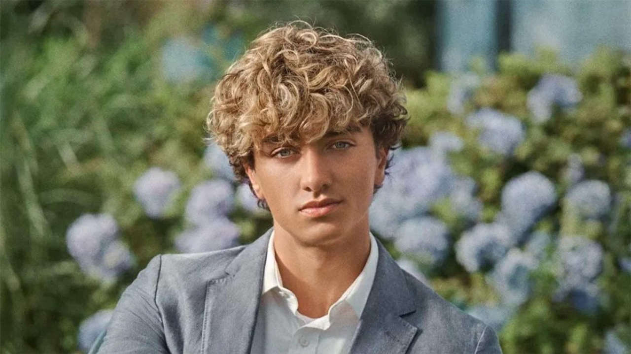 L’estate nei tuoi occhi: Gavin Casalegno gira scene false a Parigi per depistare le fan