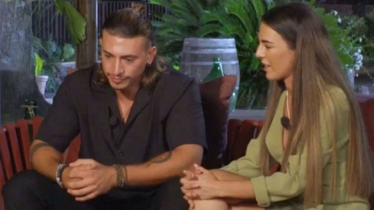 Temptation Island: Sonia Barrile e Simone Margagliotti annunciano il sesso del loro bebè