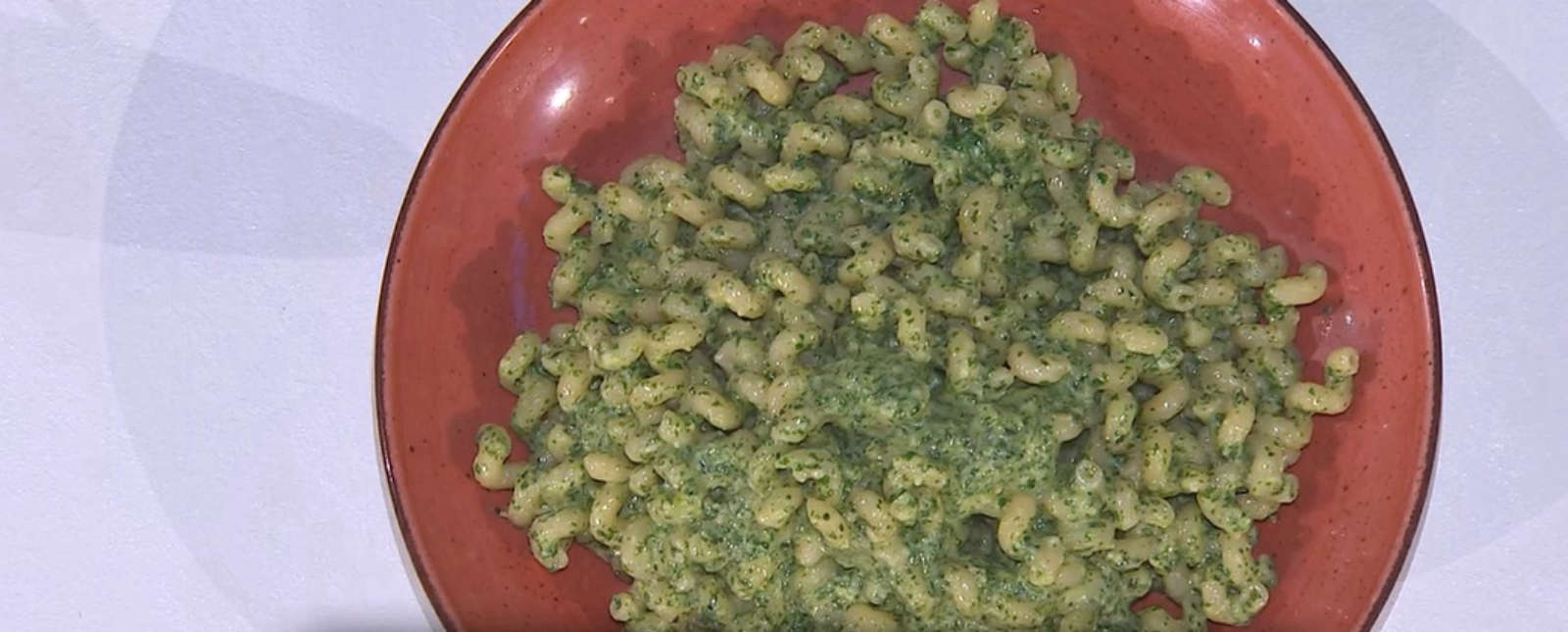 Pasta al pesto di Daniele Persegani | É sempre mezzogiorno, 17 settembre 2025
