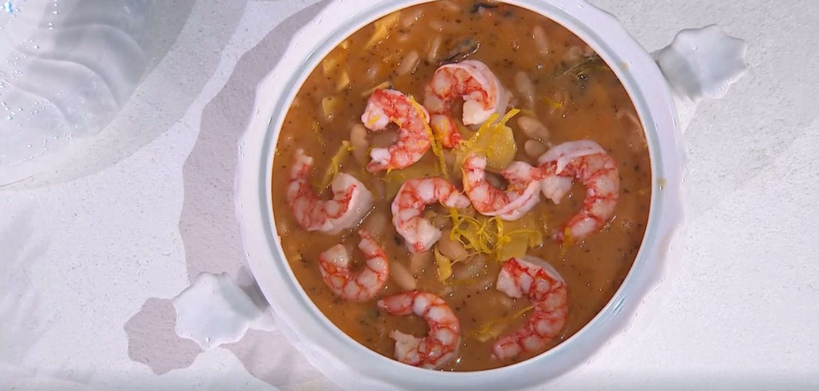 Pasta e fagioli in vacanza di Gemelli Billi | É sempre mezzogiorno, 22 settembre 2025