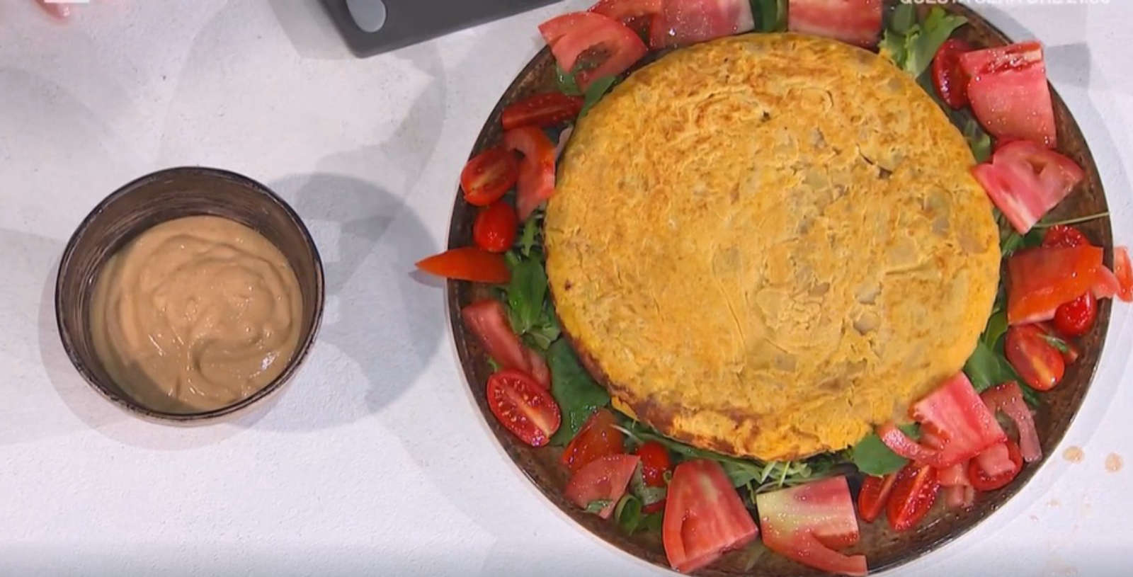 Tortilla di patate e cipolle di Barbara Agosti | É sempre mezzogiorno, 25 settembre 2025