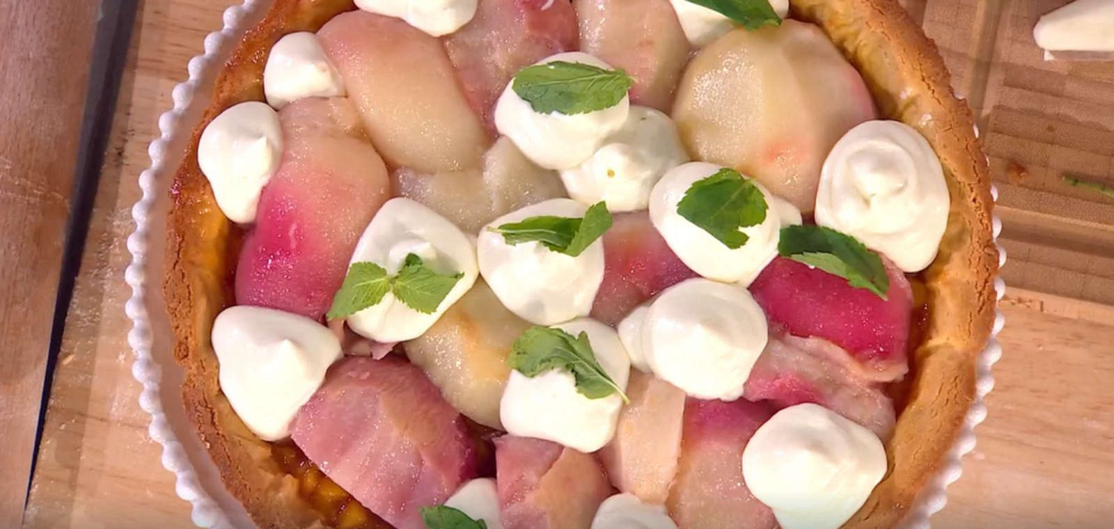 Crostata alle pesche di Chloe Facchini | É sempre mezzogiorno, 12 settembre 2025