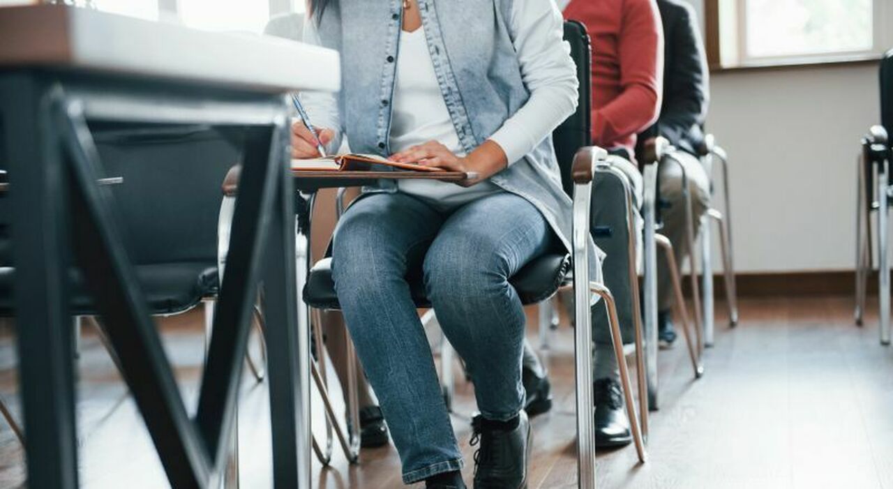 Cellulare in Classe e Privacy a Rischio: Controversia all’Istituto Algarotti di Venezia Durante il Rientro Scolastico